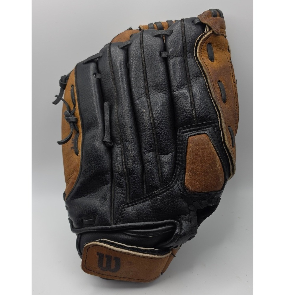 Wilson A2581 Softball Glove 13 Inch Right Hand Throw Black Tan Leather ESB